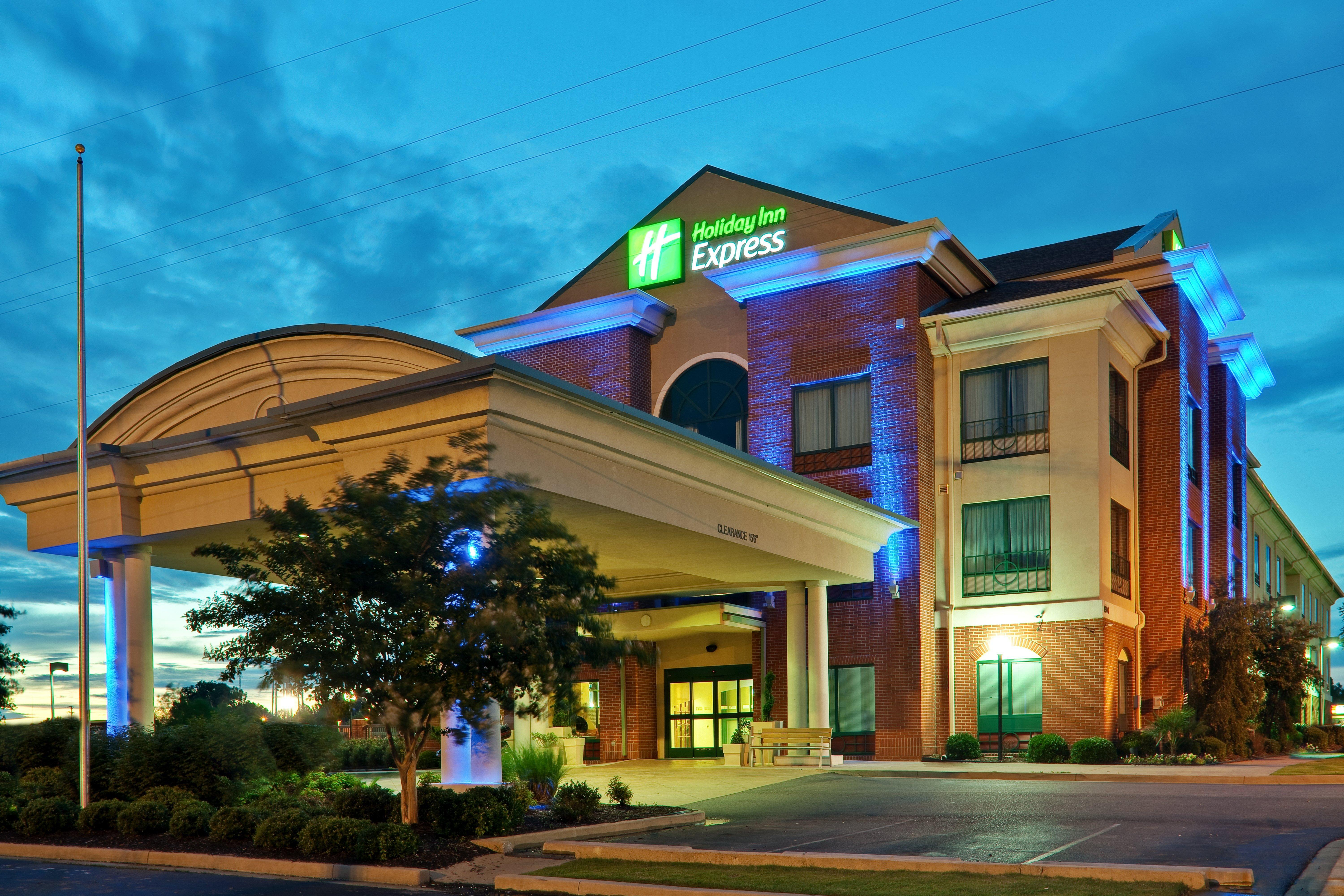 Holiday Inn Express Hotel & Suites Olive Branch, An Ihg Hotel Exterior photo